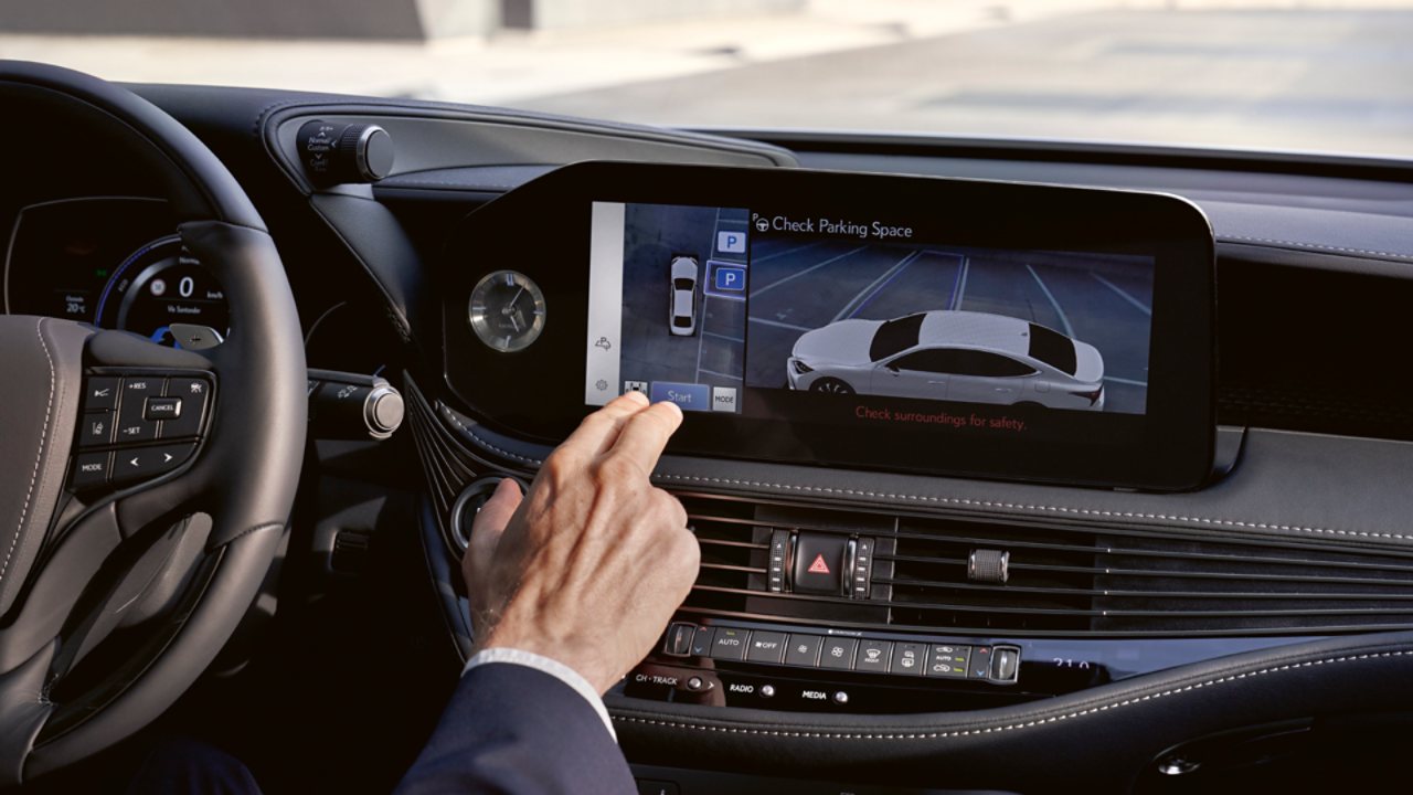 Lexus Parking Assist displayed on a multimedia display