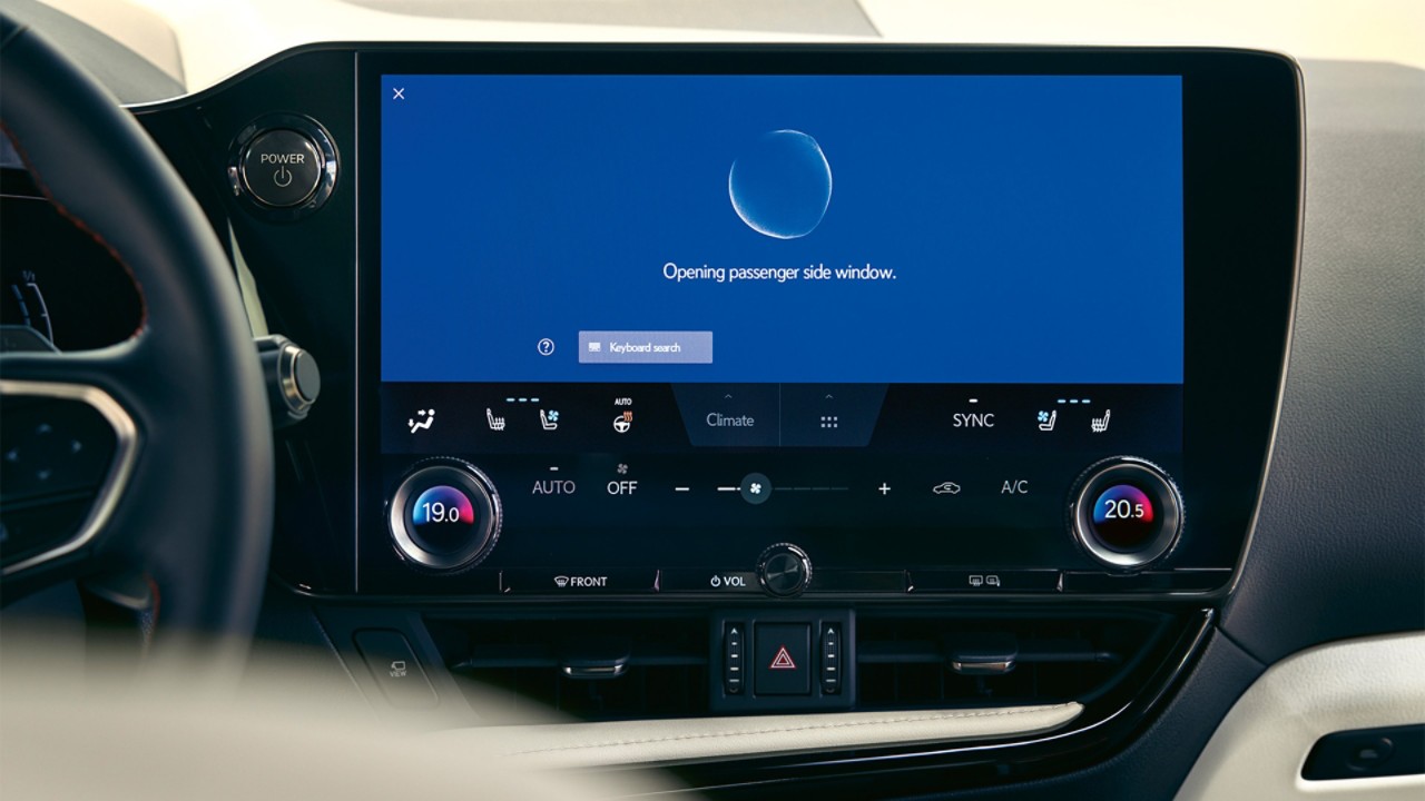 Lexus NX 14" touchscreen